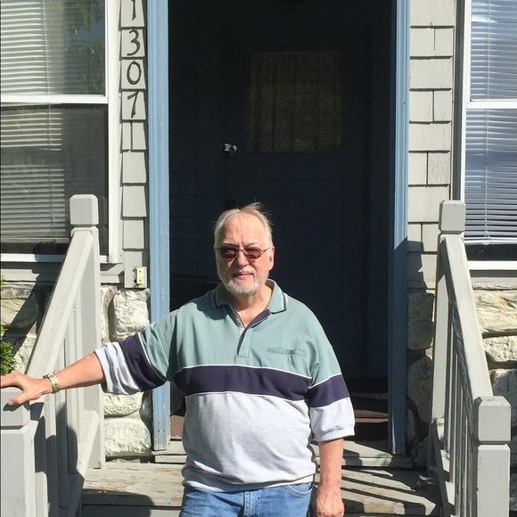 Meet your Posher, Arnold - Picture 1 of 1